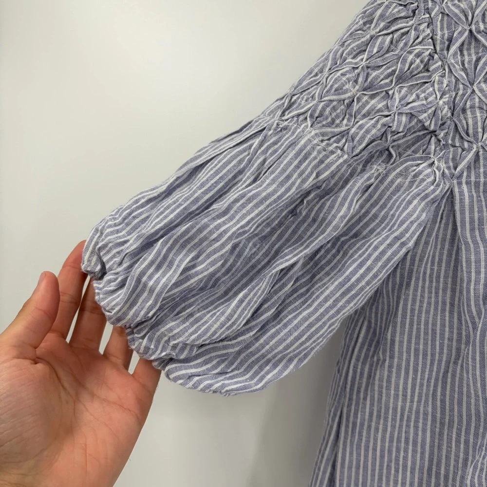 Anthropologie Textured the Liza puff sleeve smocked Blue Striped Blouse small - Picture 7 of 16
